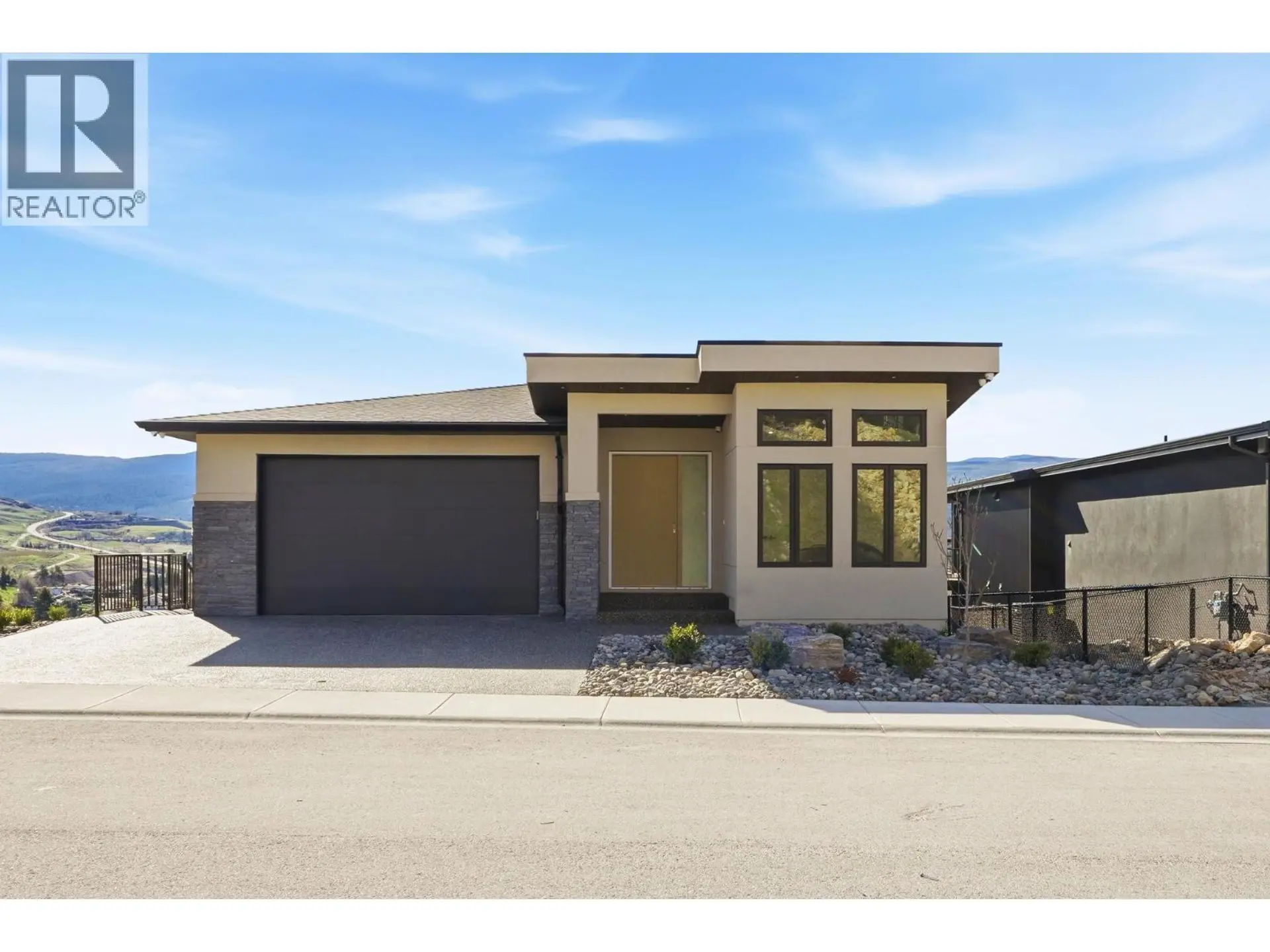 Property at 1087 Carnoustie Drive, Kelowna, BC