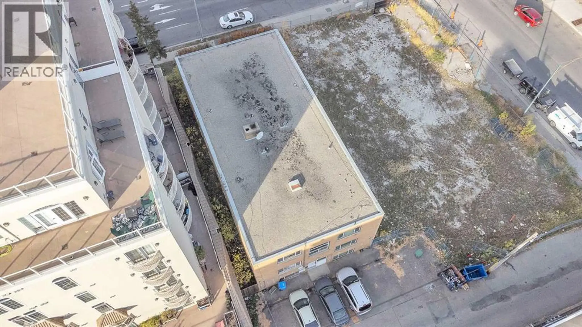 1309 12 AVENUE SW - Image 14