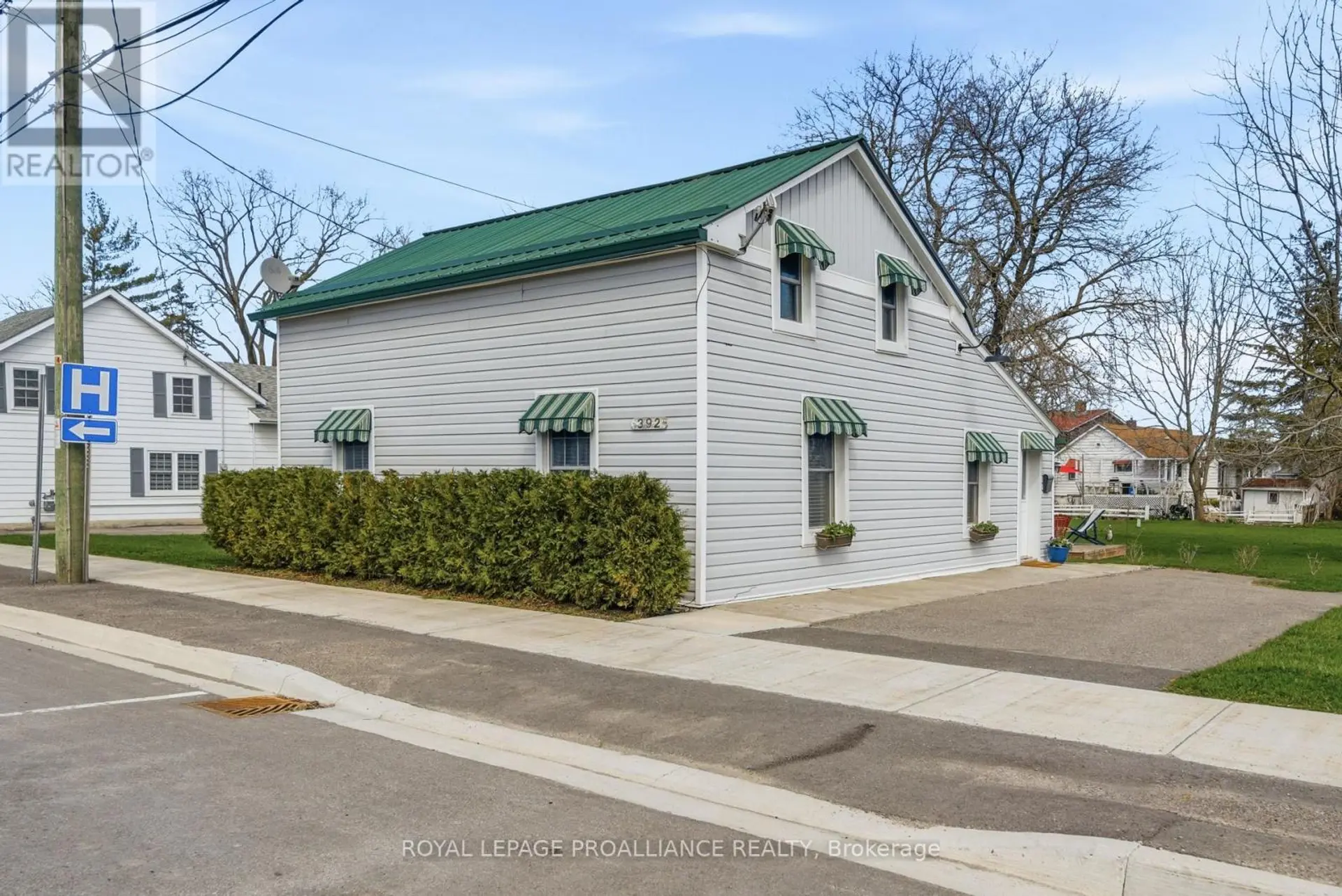 392 PICTON MAIN STREET - Image 1