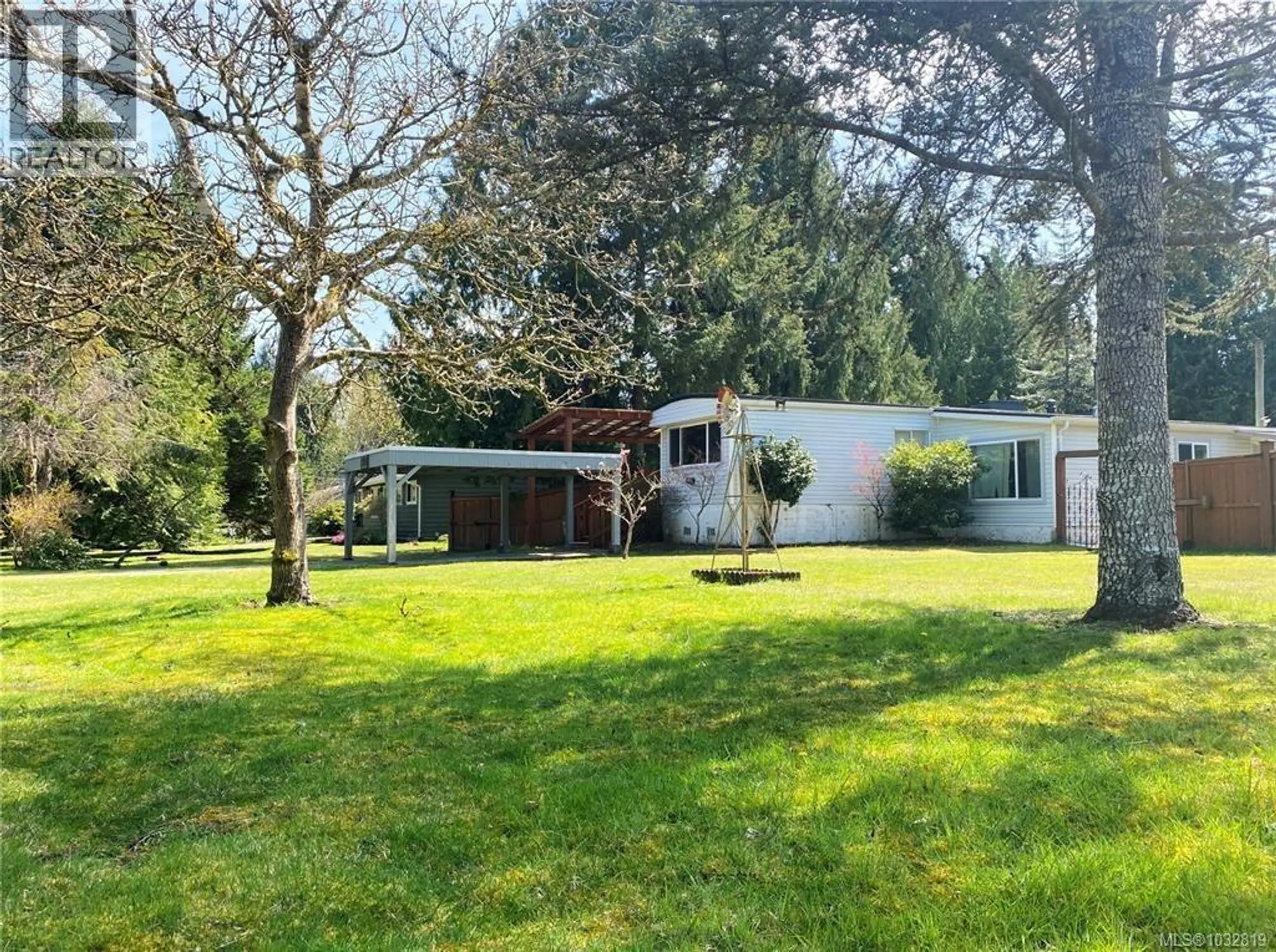 Property at 1520 King Rd, Qualicum Beach, BC