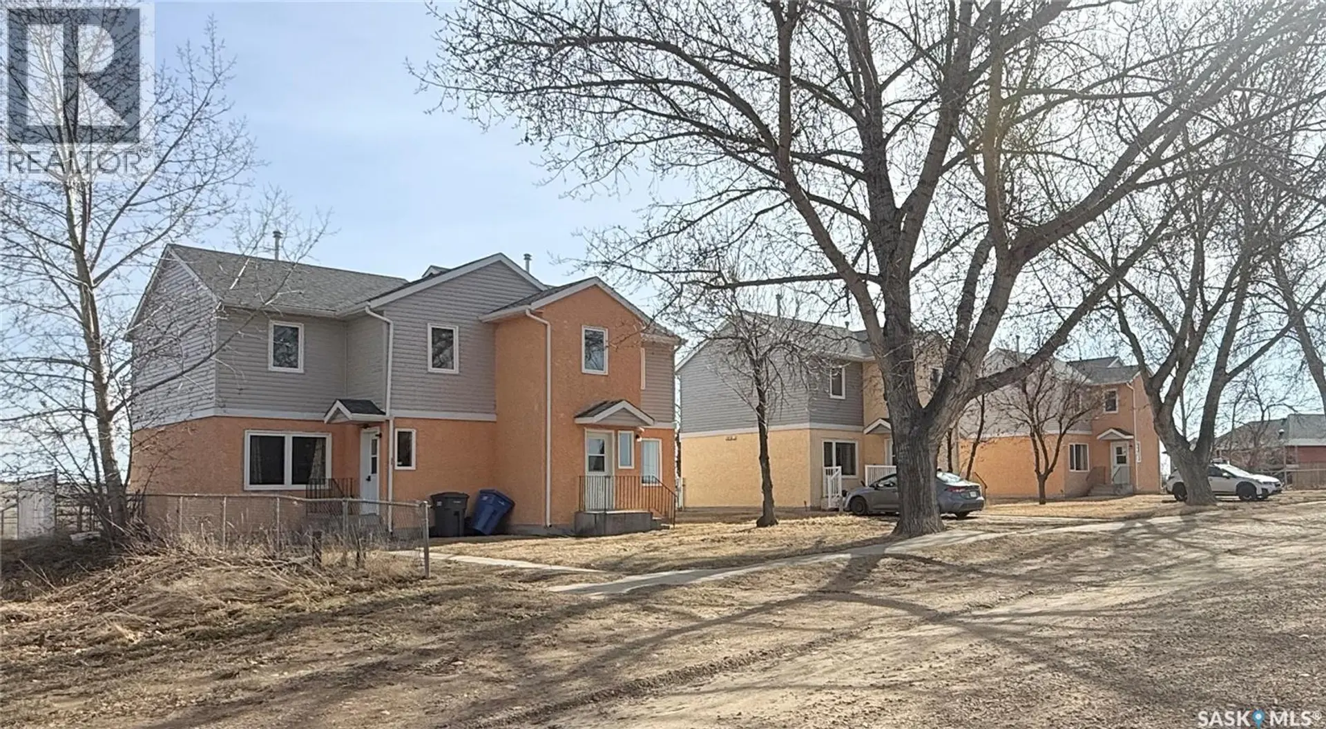 Property at 310-320 Railway AVENUE W, Val Marie, SK