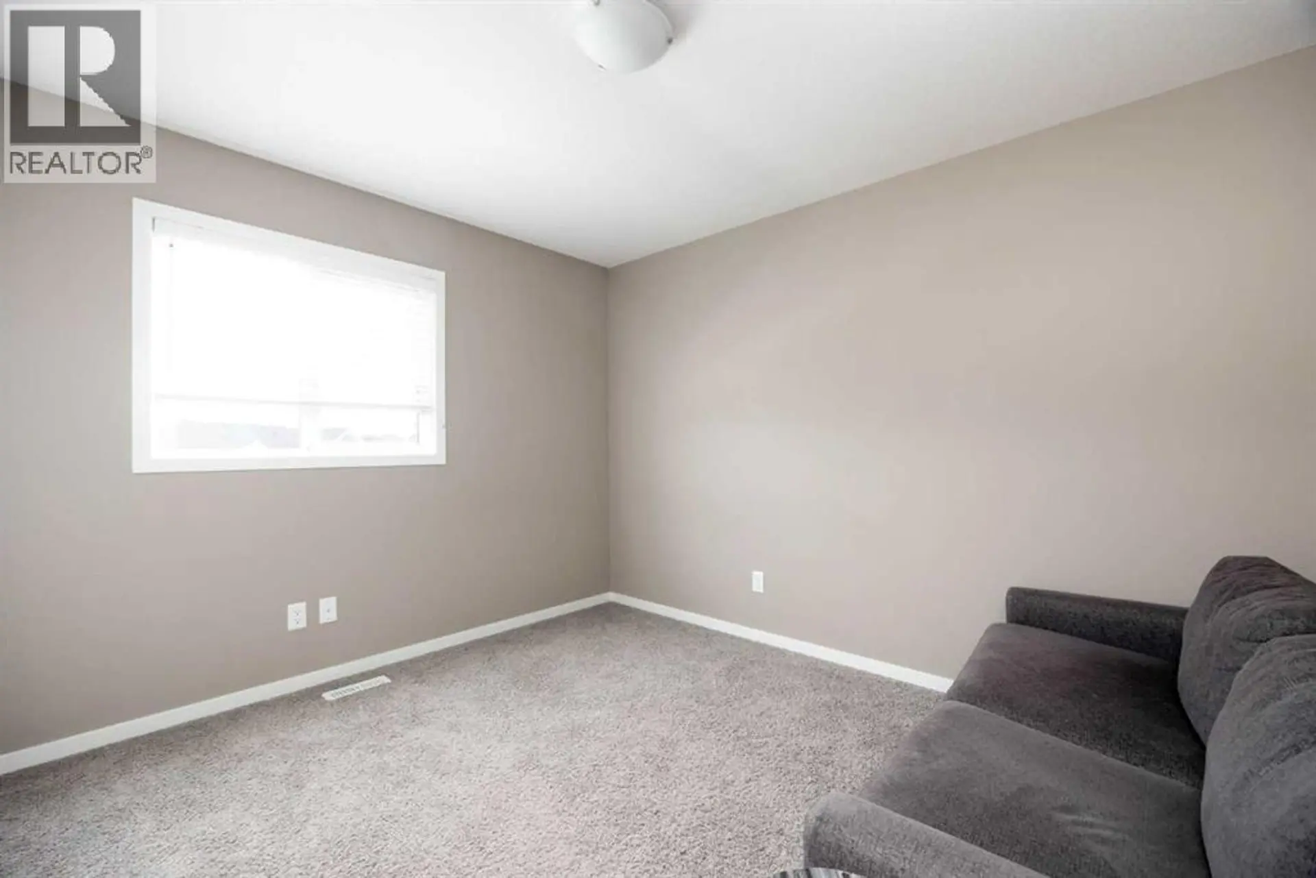 #14 711 BEACON HILL DRIVE - Image 14