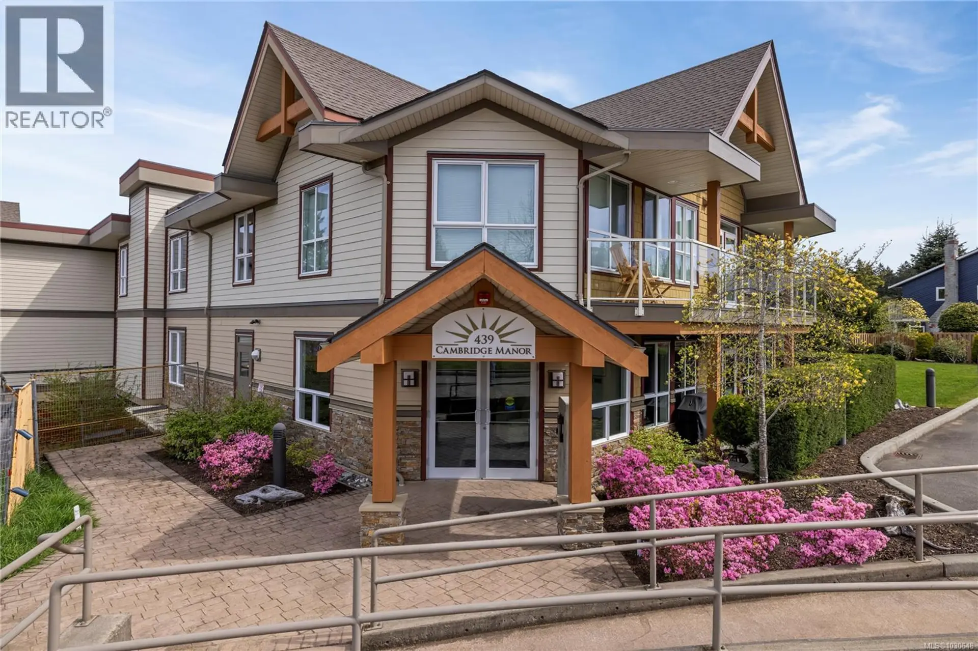 Property at #100 439 College Rd, Qualicum Beach, BC