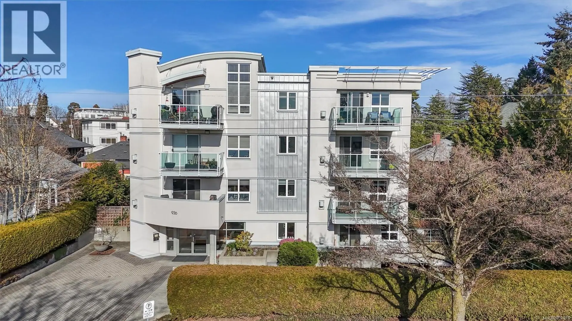 Property at #102 936 Fairfield Rd, Victoria, BC