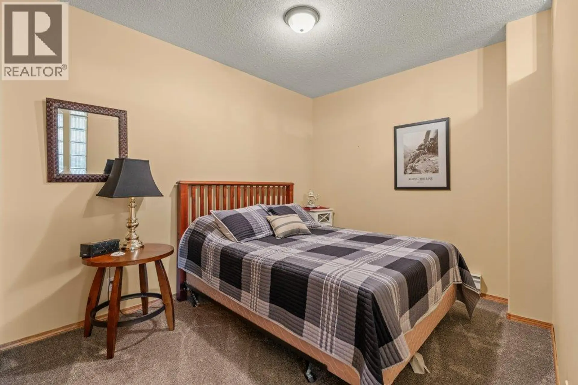 12 Old Town Road - Image 12