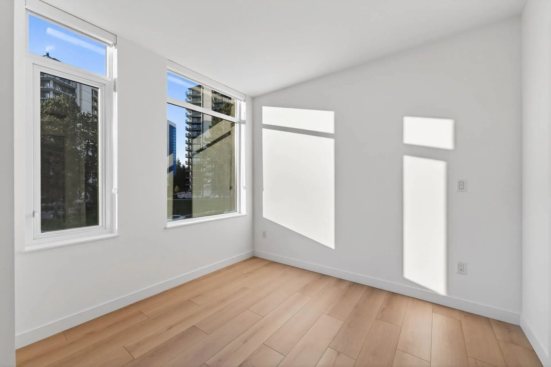 #202 6468 Willingdon Avenue - Image 6