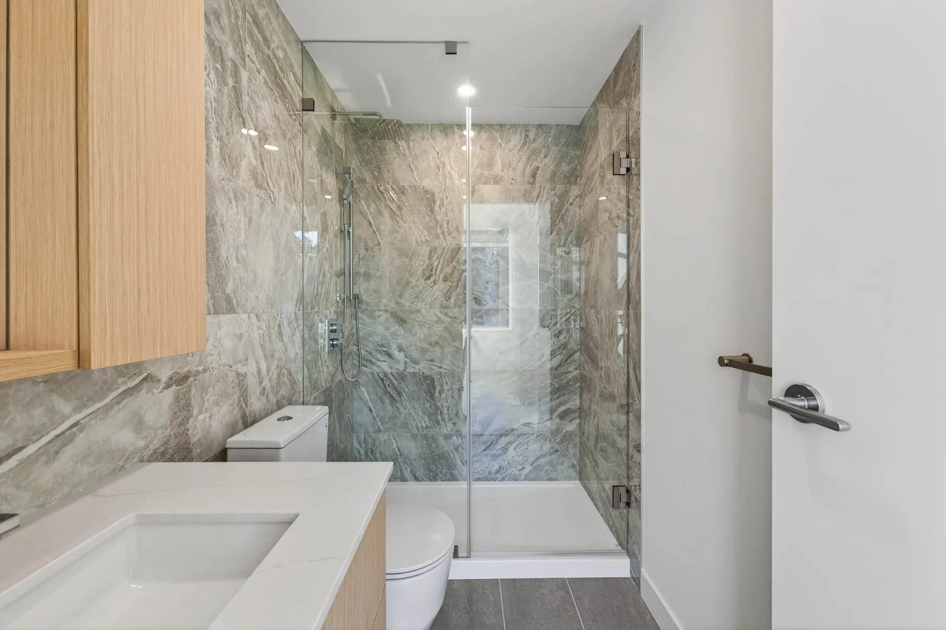 #202 6468 Willingdon Avenue - Image 9