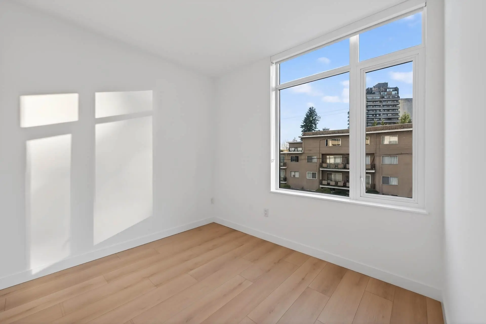#202 6468 Willingdon Avenue - Image 10