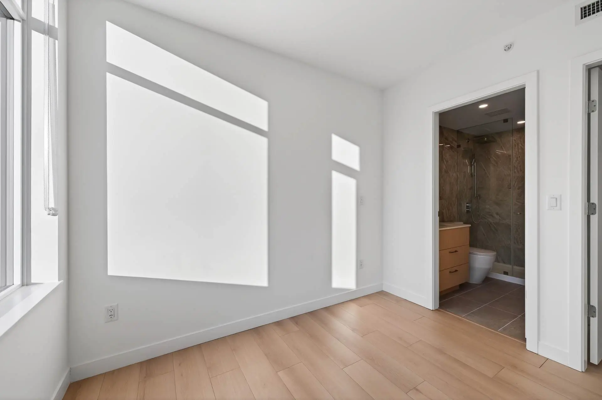 #202 6468 Willingdon Avenue - Image 8