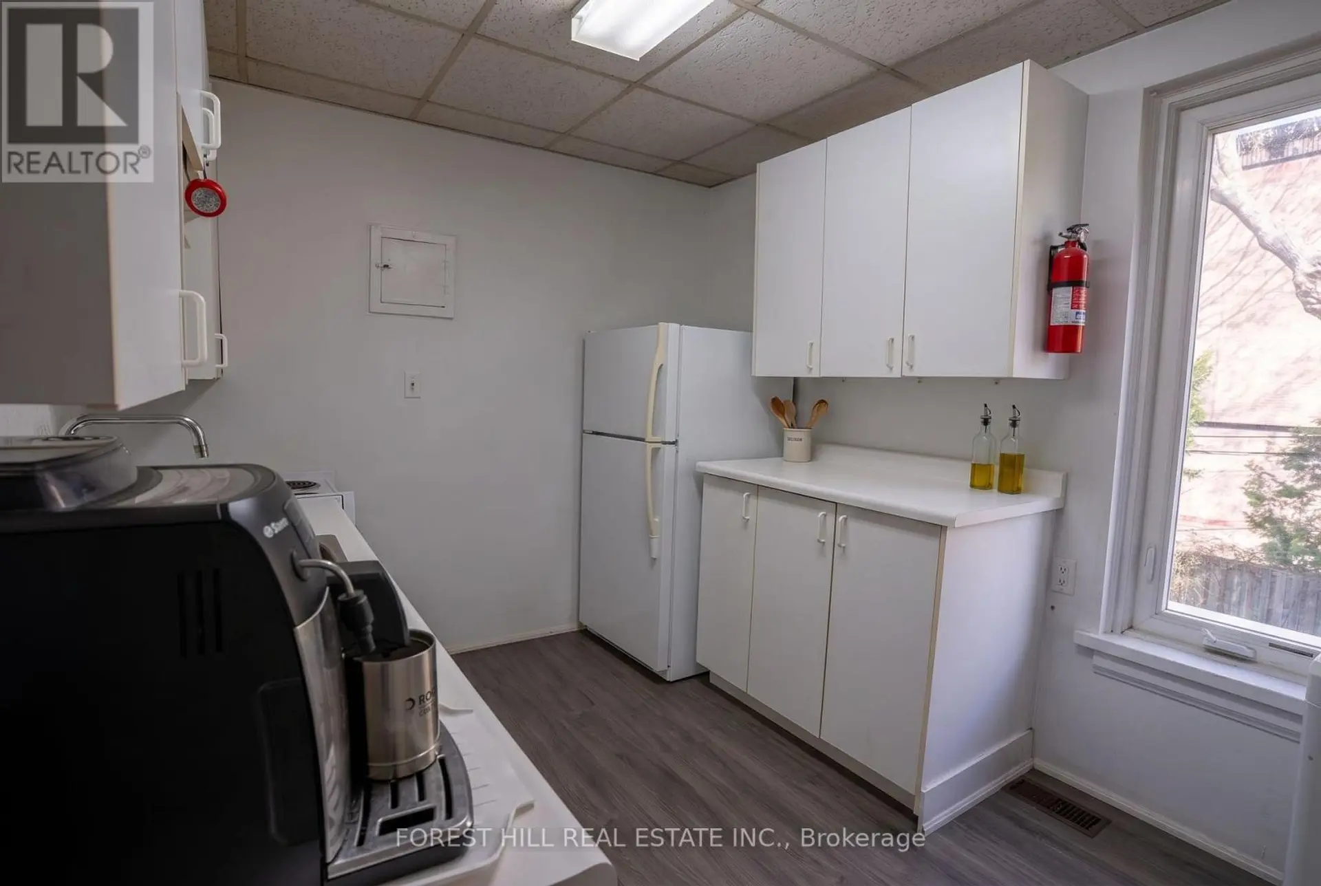 20 WEBSTER AVENUE - Image 10