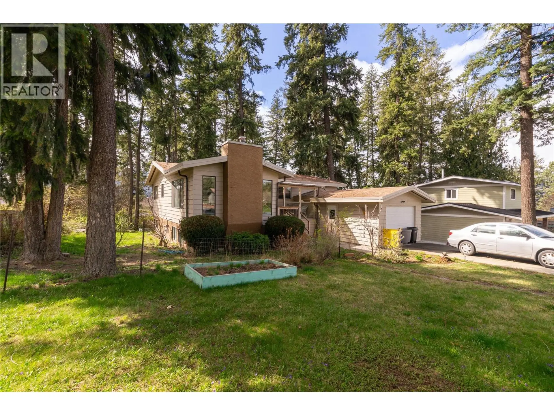 Property at 2780 25 Avenue NE, Salmon Arm, BC
