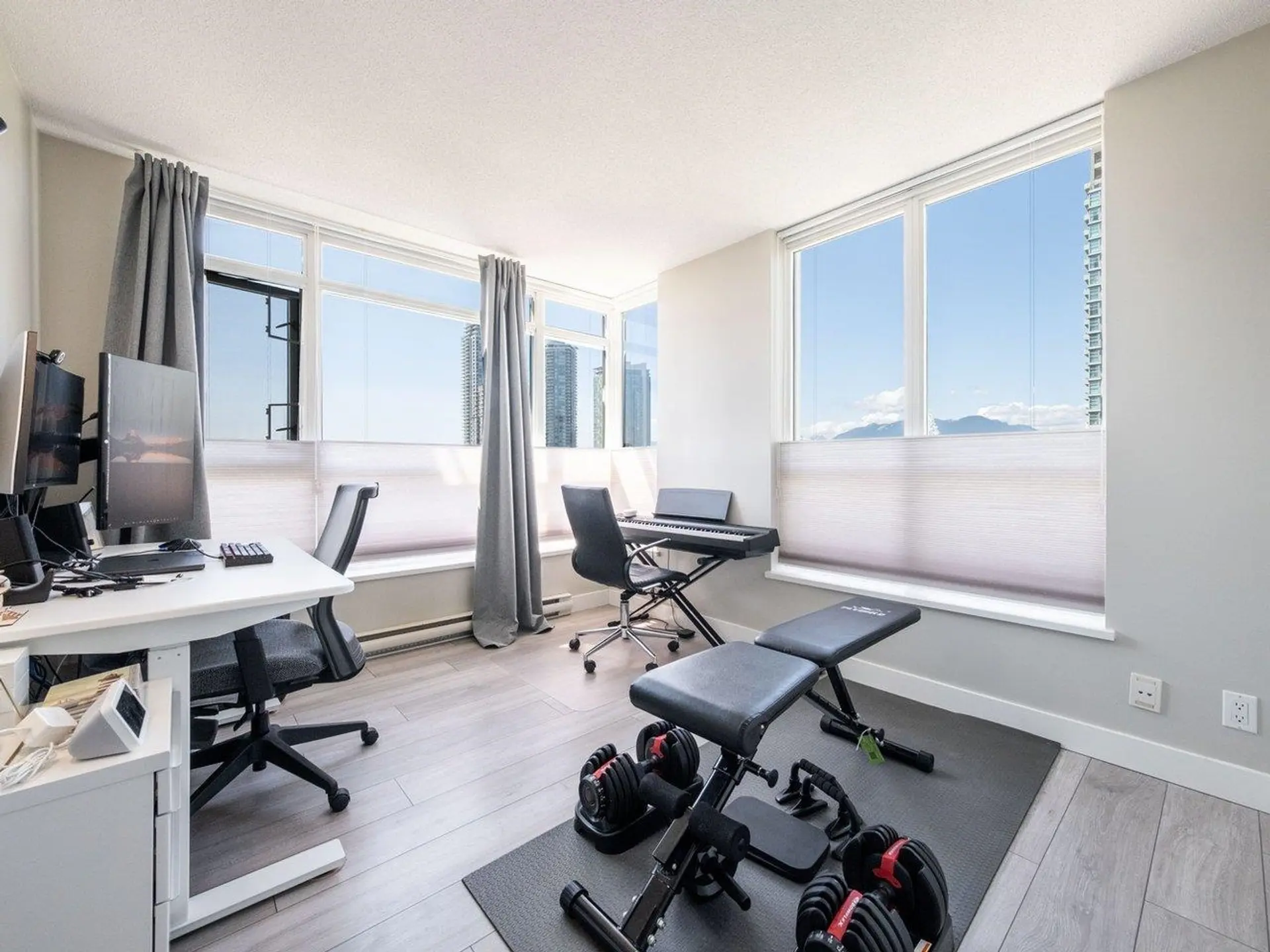 #1005 2088 Madison Avenue - Image 6