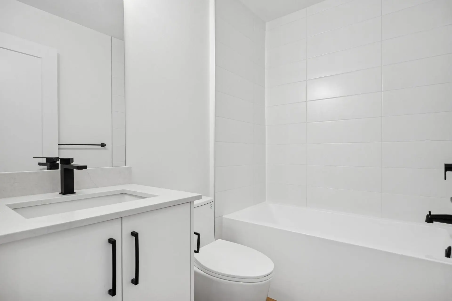 #414 20286 72b Avenue - Image 12
