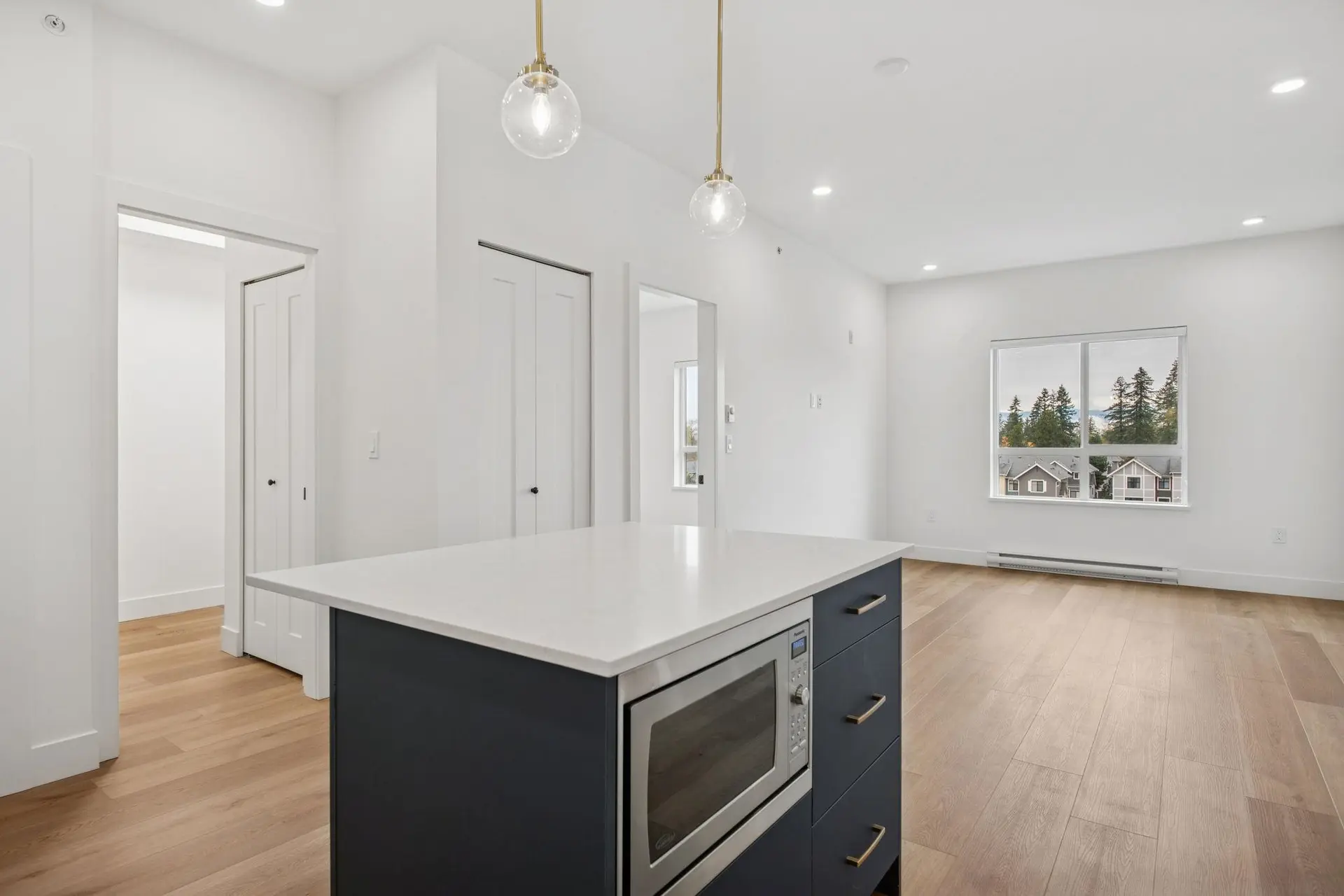 #414 20286 72b Avenue - Image 3