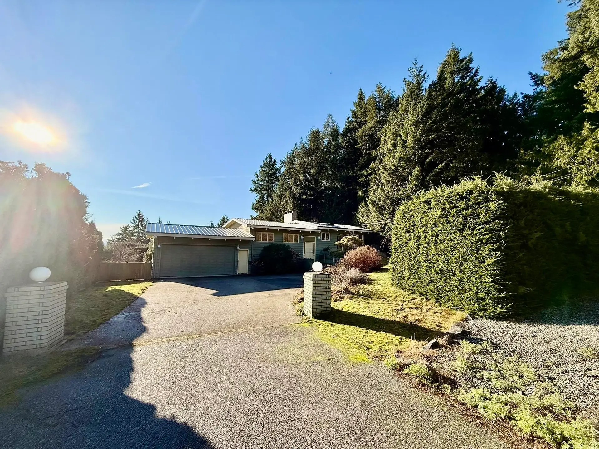 Property at 7077 Dale Road, Sechelt, BC