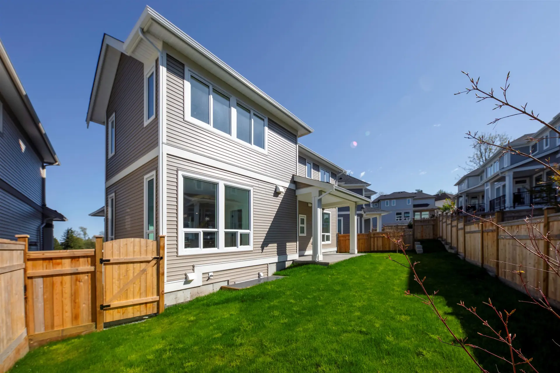 10070 178 Street - Image 16