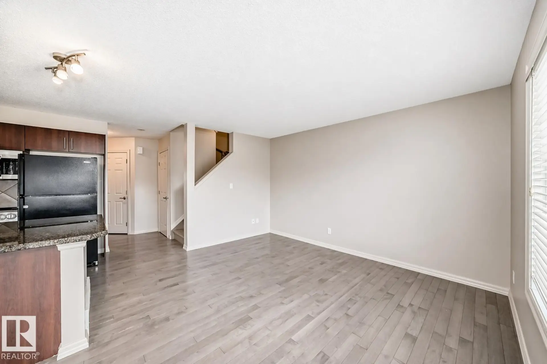 1285 CUNNINGHAM DR SW - Image 5