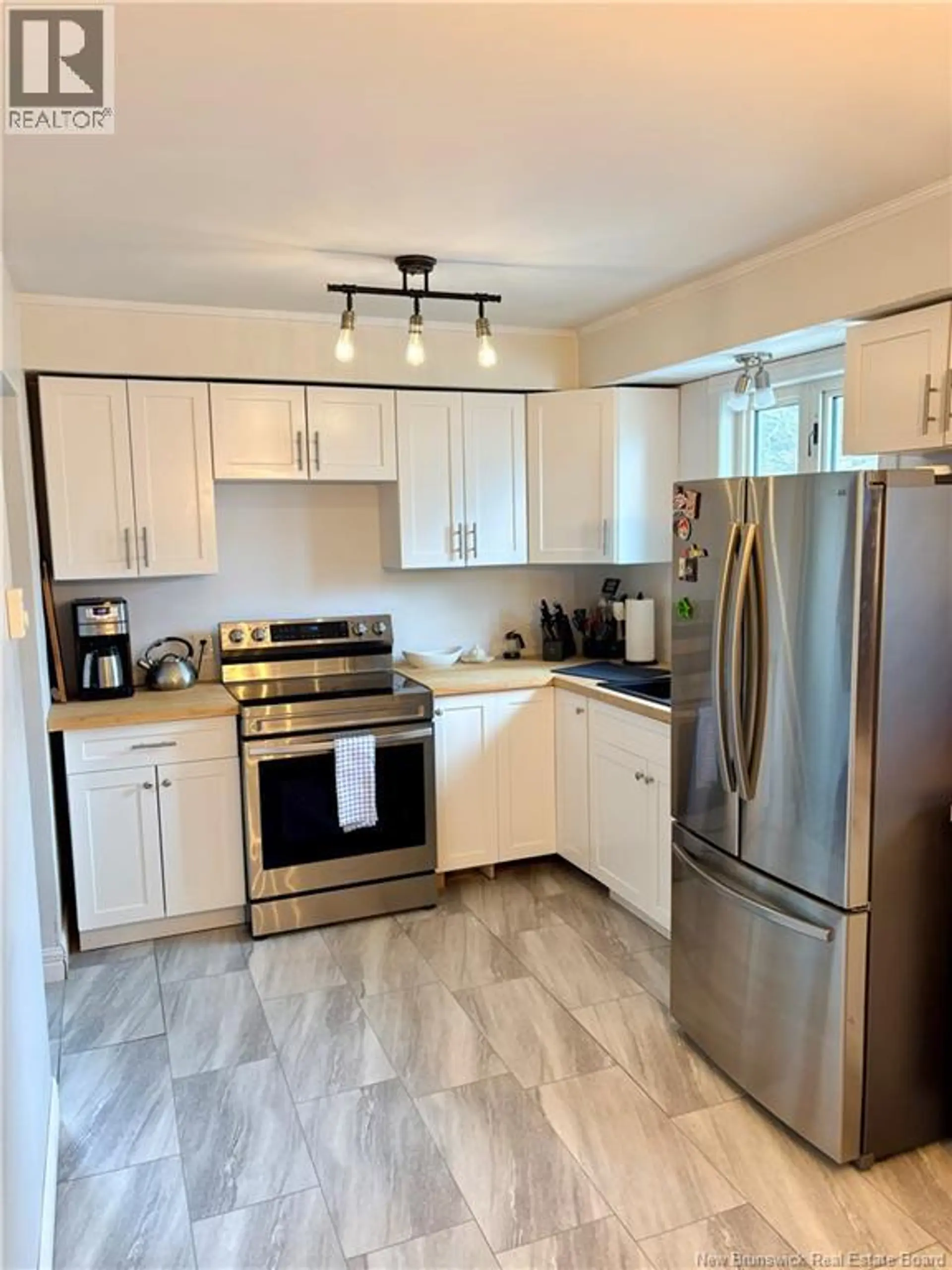 97 Highlandview Road - Image 3