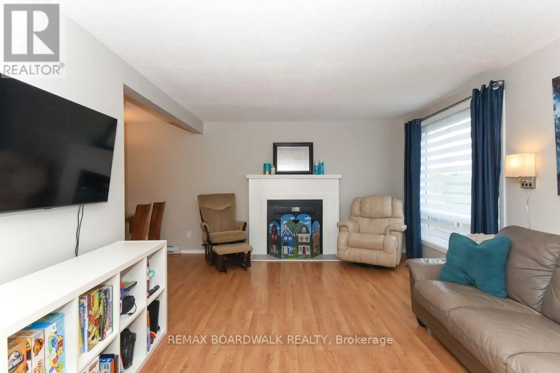 #87A 758 ST. ANDRE DRIVE - Image 3