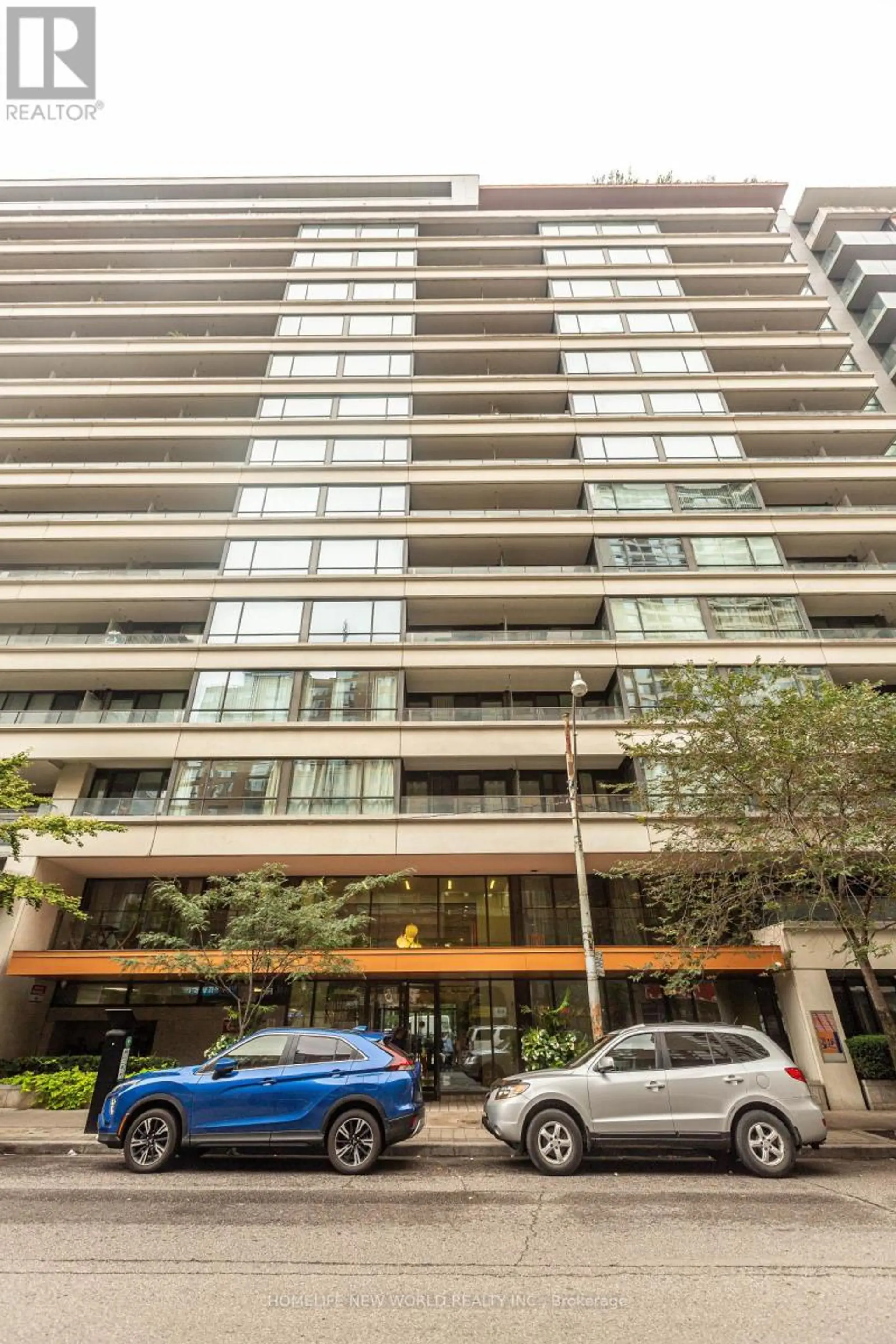 #951 111 ELIZABETH STREET - Image 12