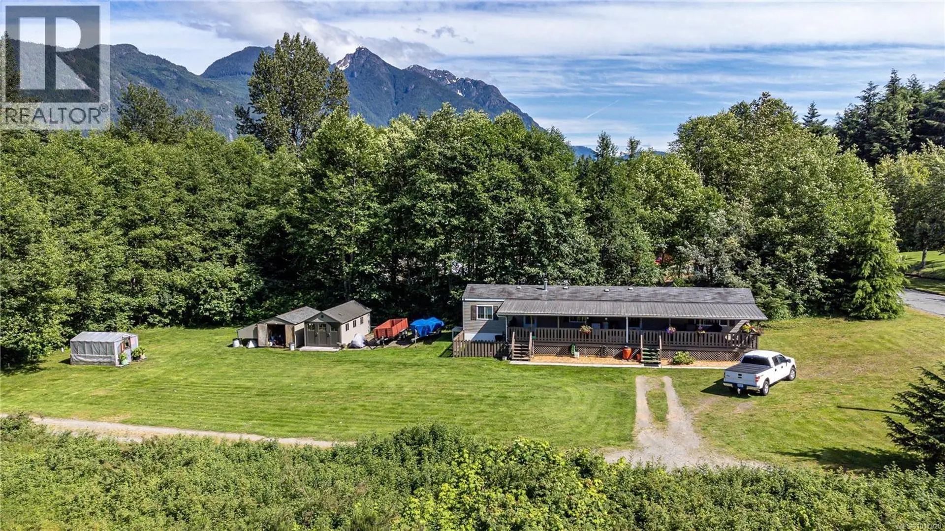 Property at 701 Kelsey Way, Sayward, BC