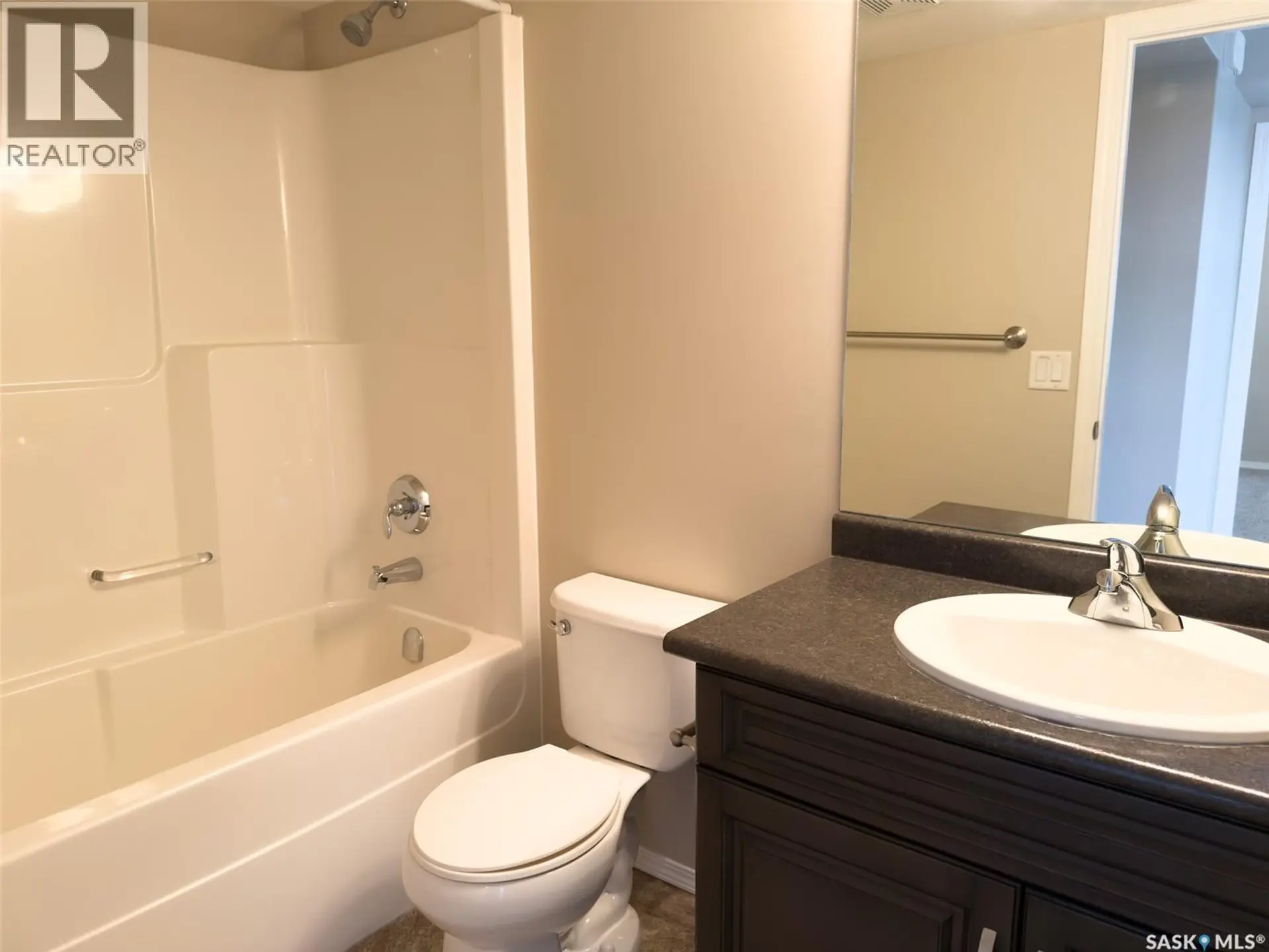 #308 100 Chaparral BOULEVARD - Image 7