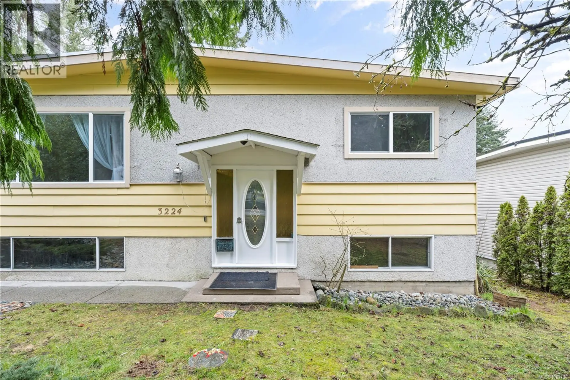 Property at 3224 Uplands Dr, Nanaimo, BC
