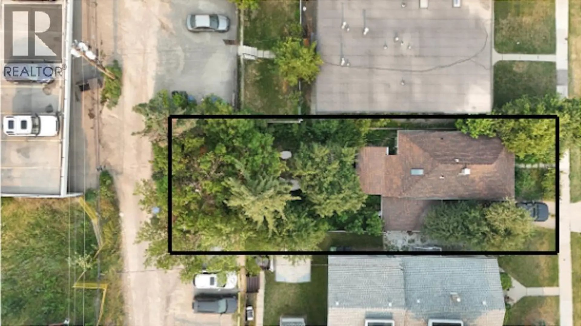 1816 27 Avenue SW - Image 8