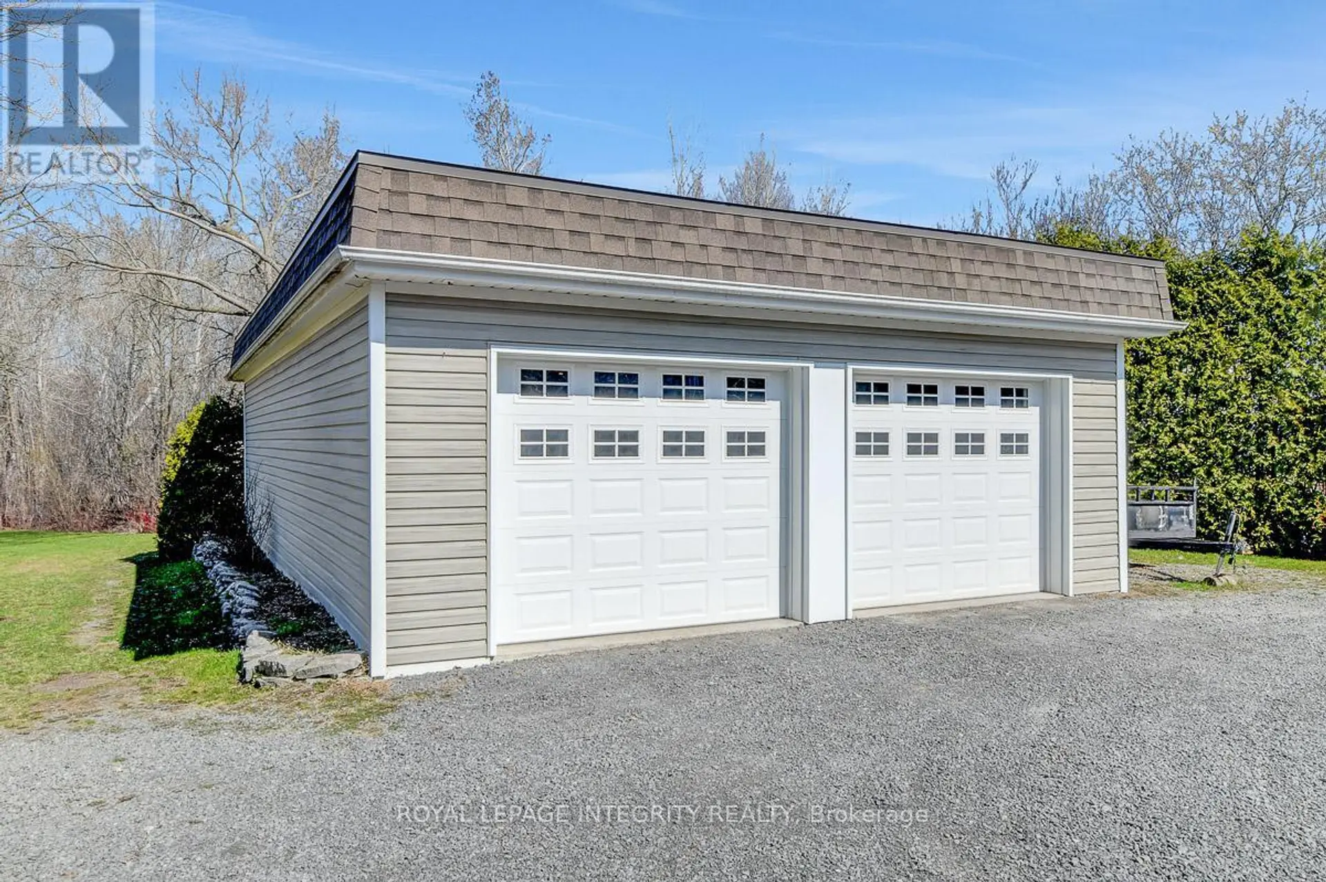 1099 OLD MONTREAL ROAD - Image 3