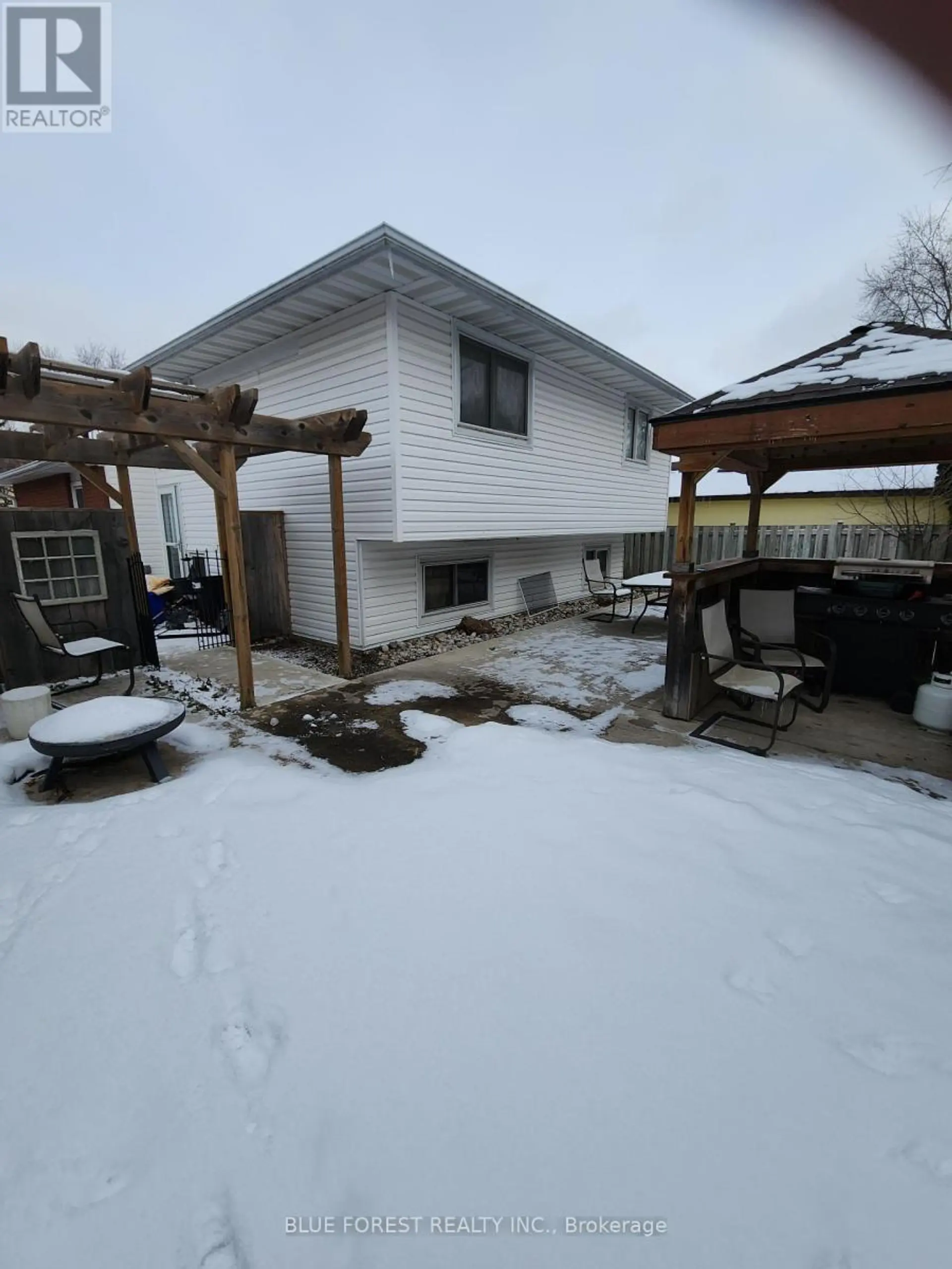 221 ADMIRAL DRIVE - Image 6