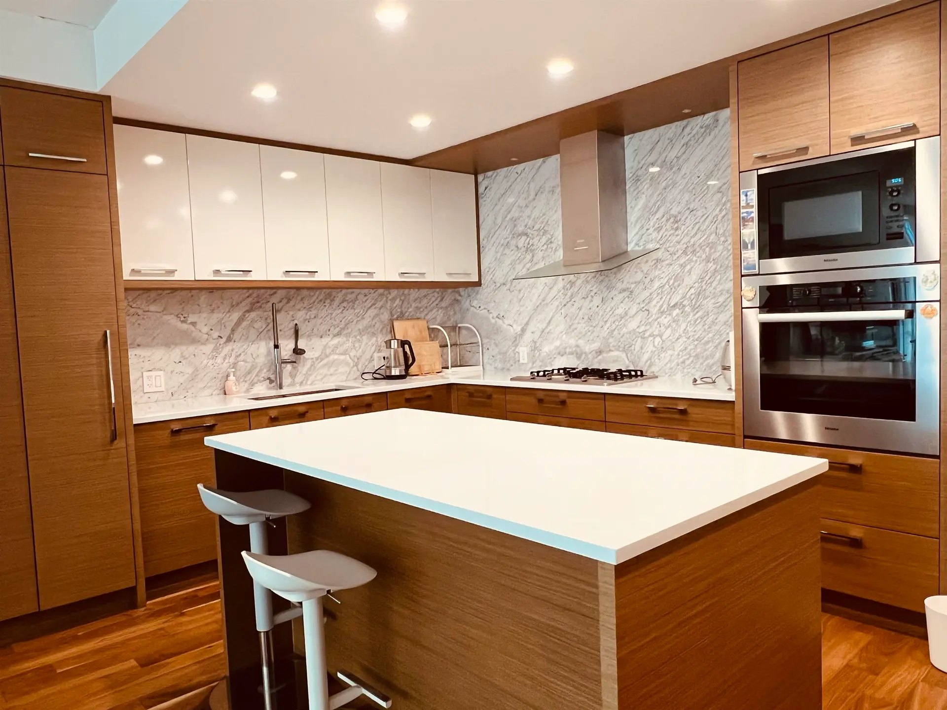#1605 4360 Beresford Street - Image 2