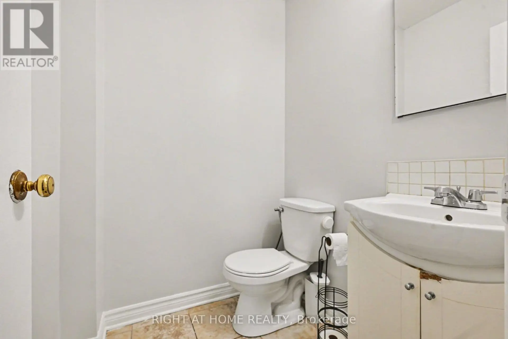 6 WOLFGANG DRIVE - Image 10