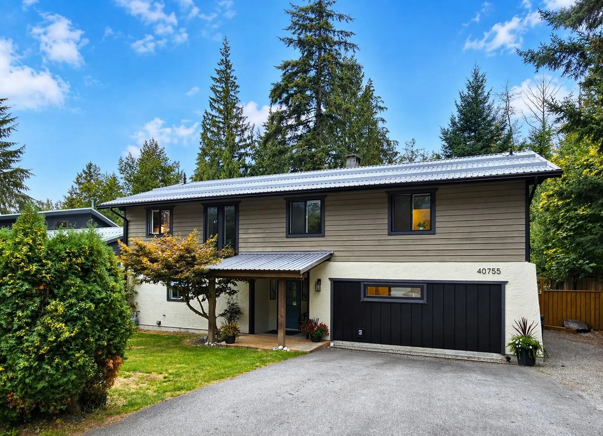 Property at 40755 Thunderbird Ridge, Squamish, BC