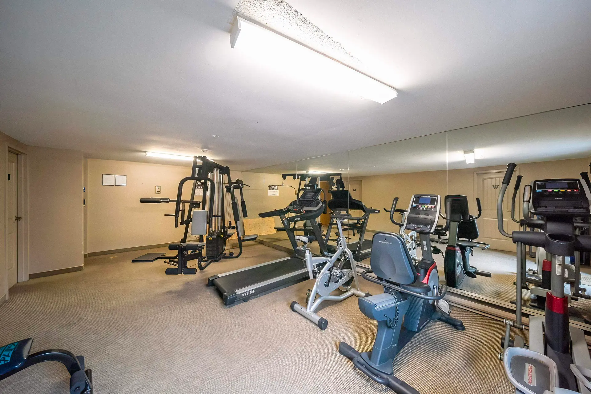 #322 8700 Ackroyd Road - Image 10