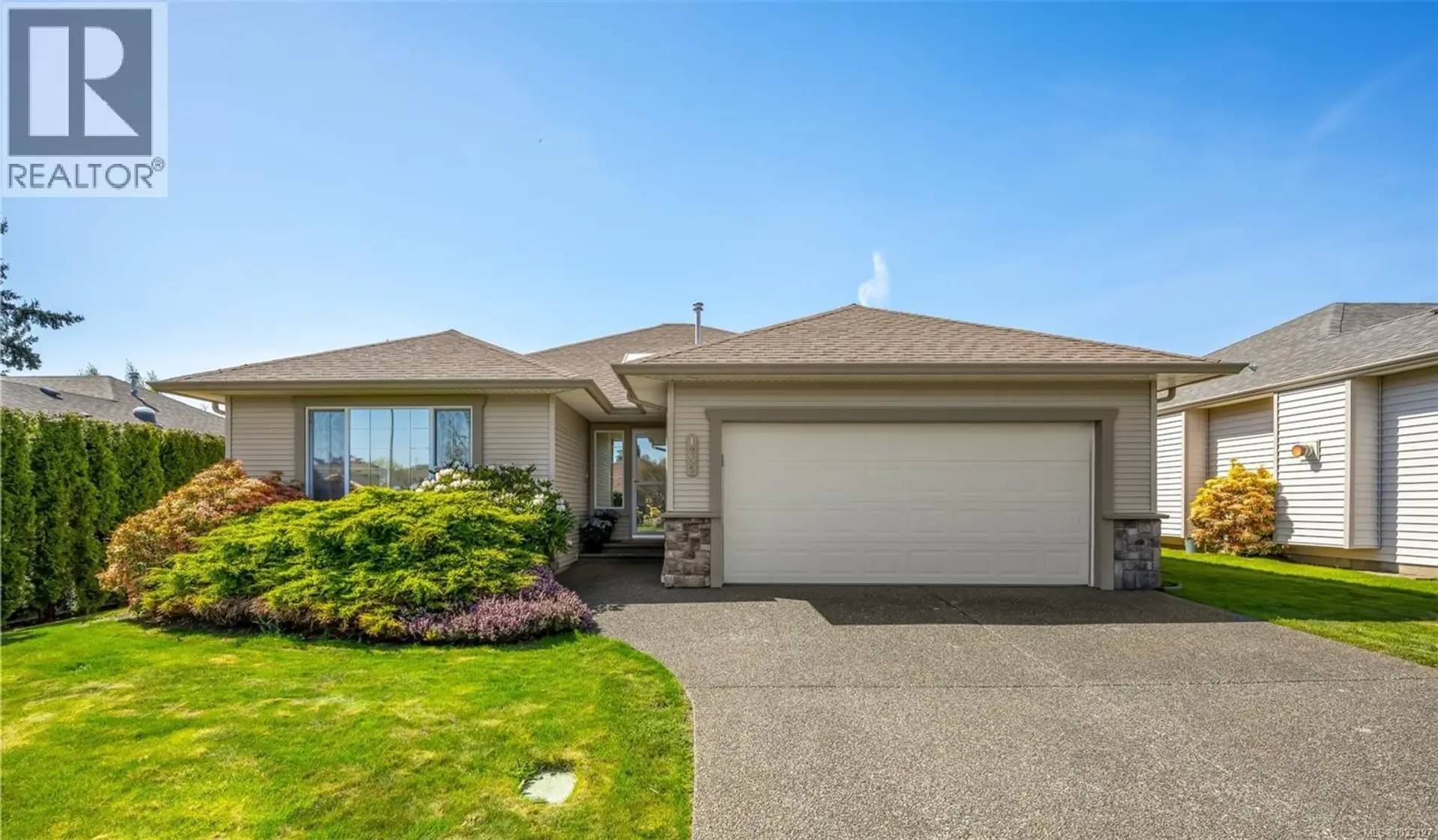 Property at 1945 St. Andrews Pl, Courtenay, BC