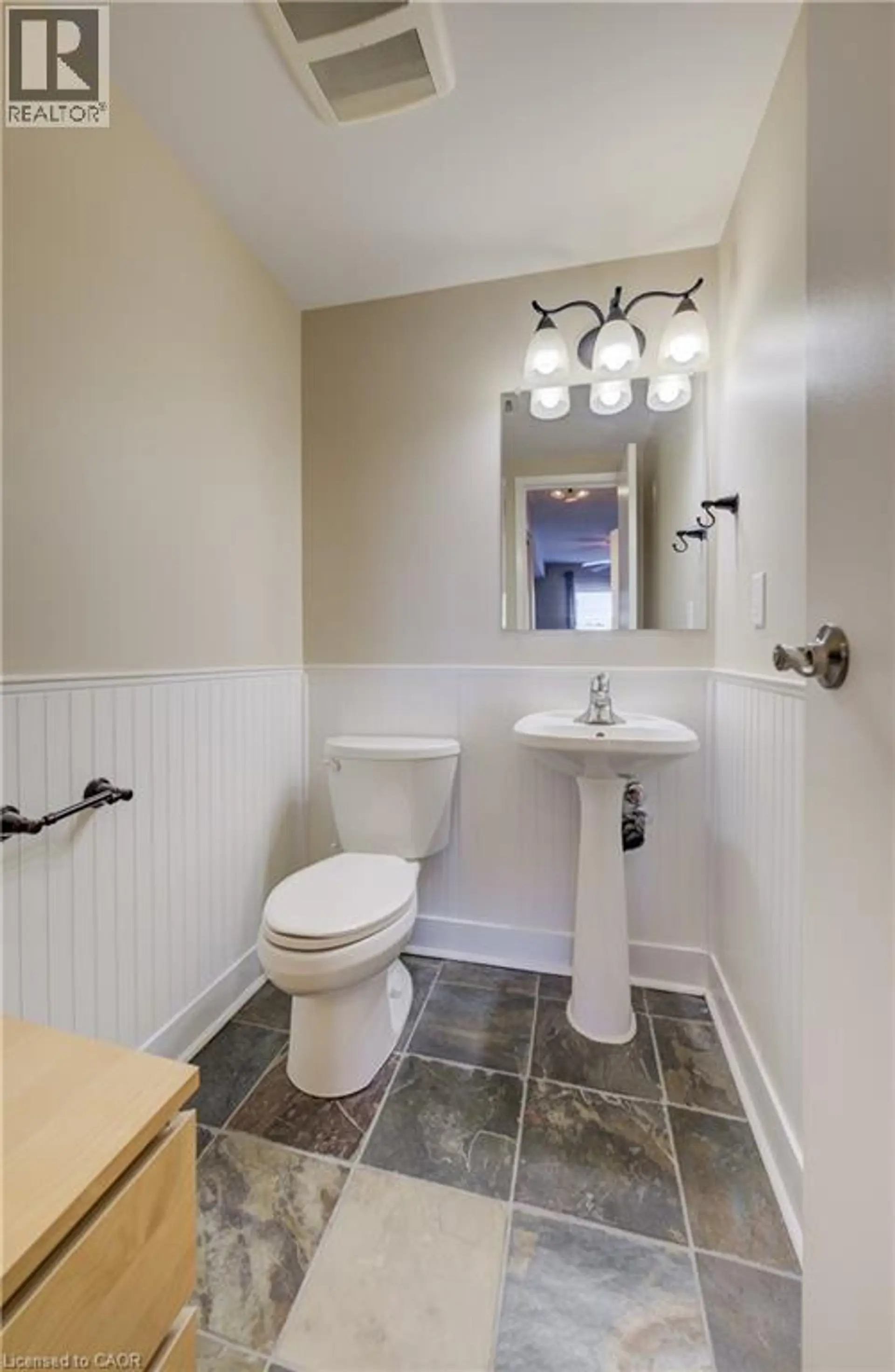 #318 15 HOFSTETTER Avenue - Image 11