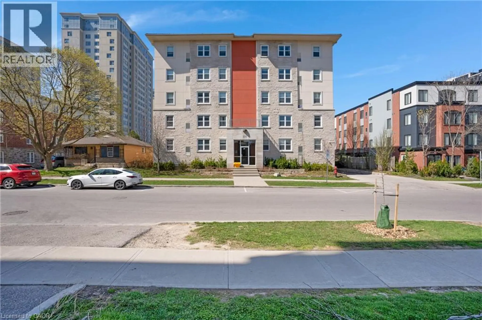 #303 271 LESTER Street - Image 2