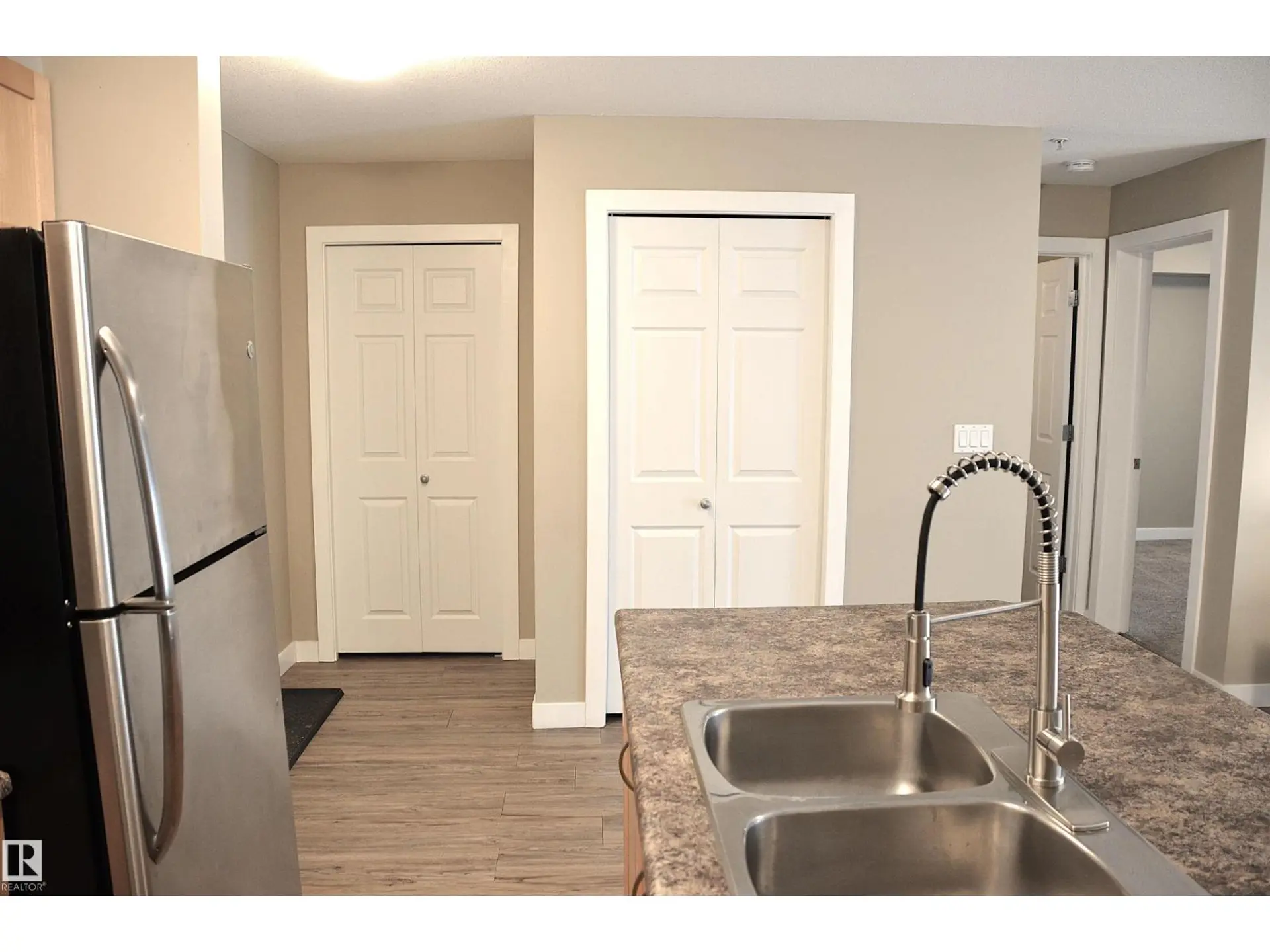 #103 920 156 ST NW NW - Image 13