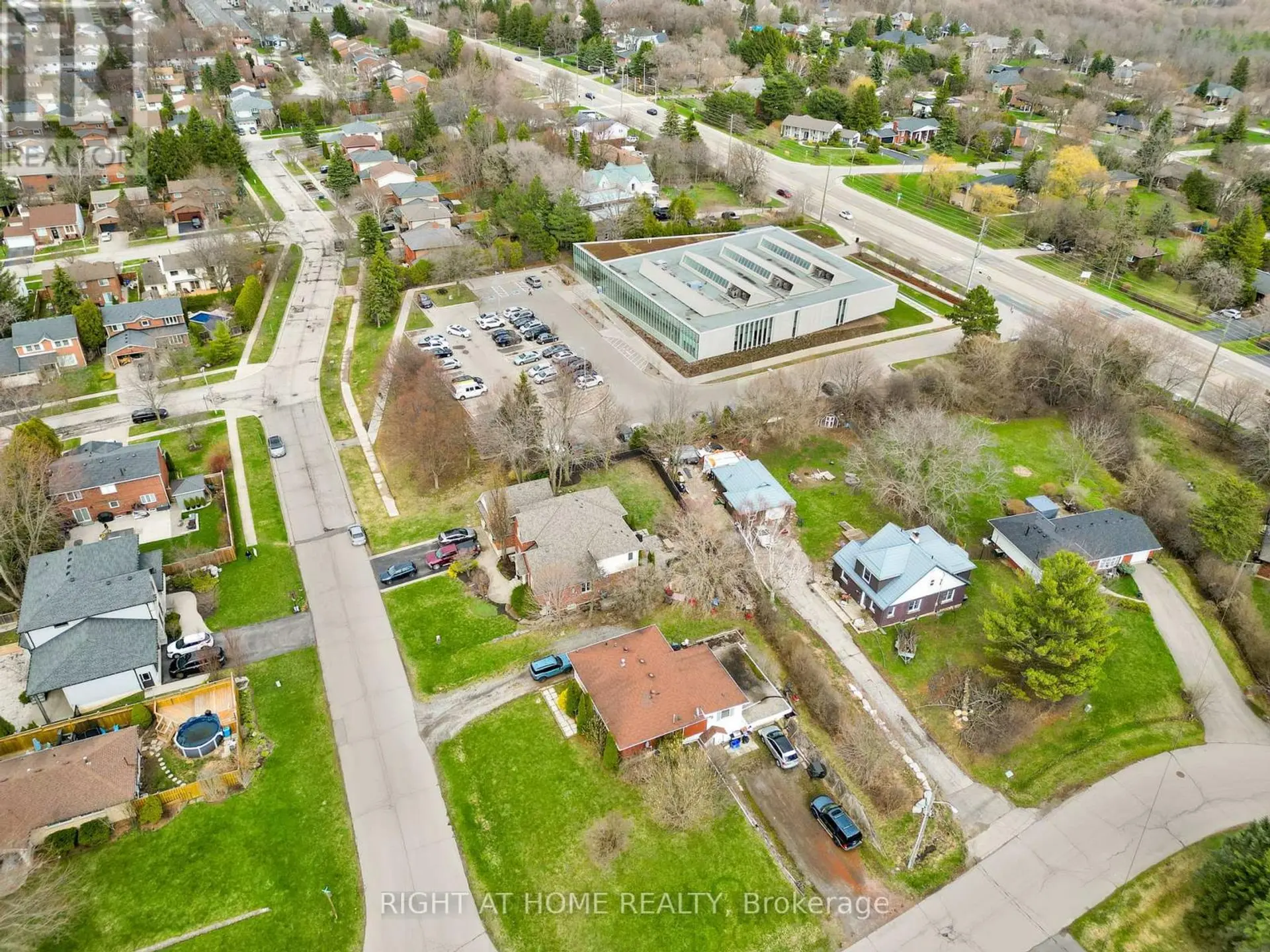 13 MCDONALD COURT - Image 15
