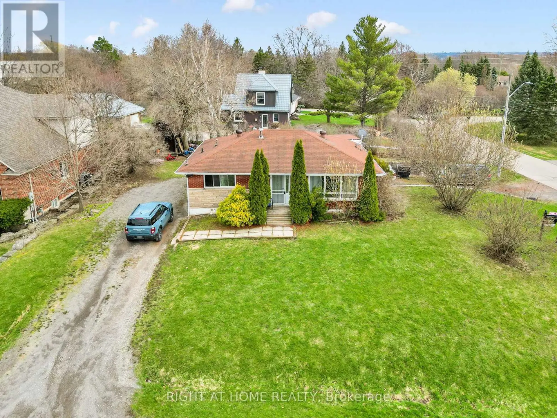 13 MCDONALD COURT - Image 2