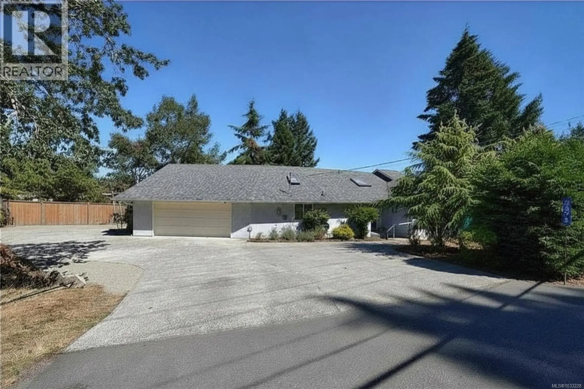 Property at 3271 Dolphin Dr, Nanoose Bay, BC