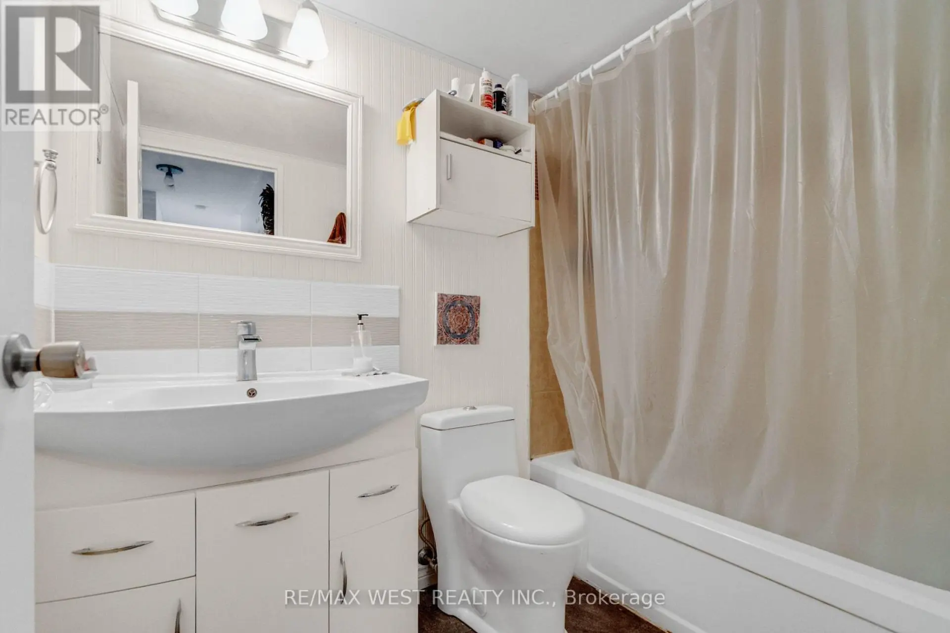 #407 21 KNIGHTSBRIDGE ROAD - Image 7