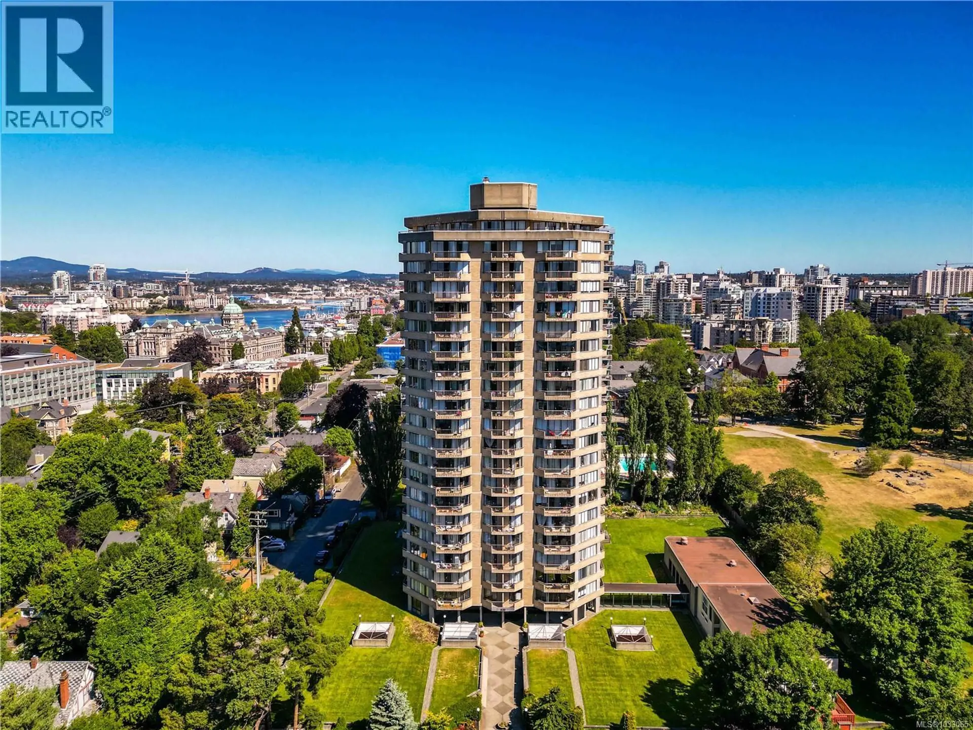 Property at #1906 620 Toronto St, Victoria, BC