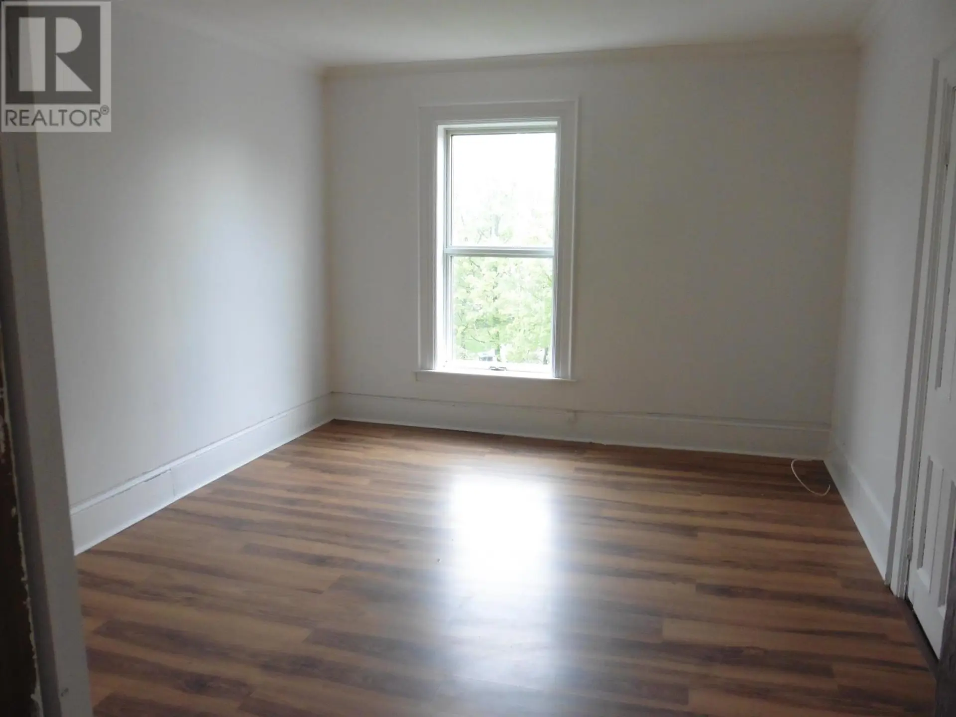 36-38 Upper Hillsborough Street - Image 11