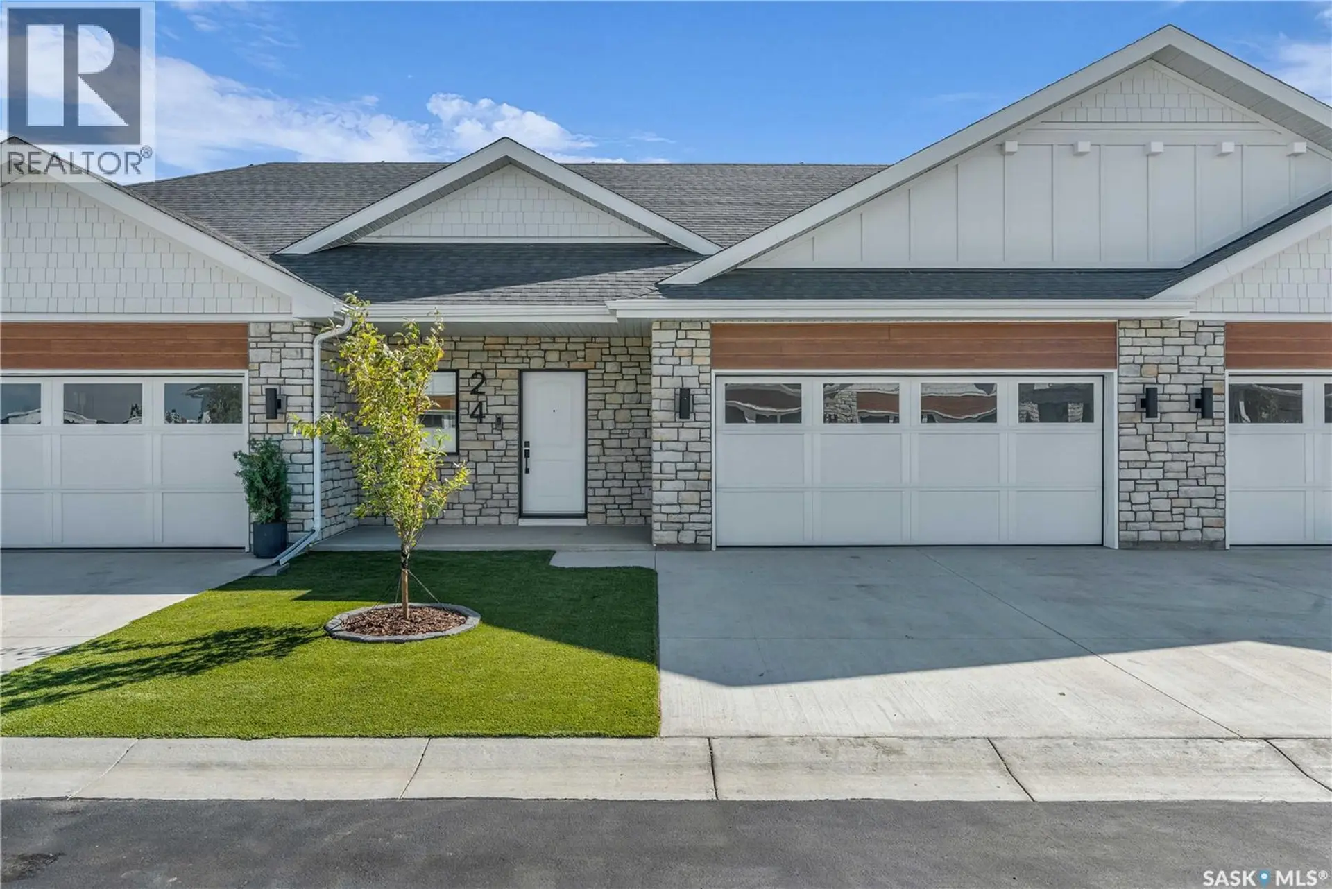 #10 720 Brighton BOULEVARD - Image 1
