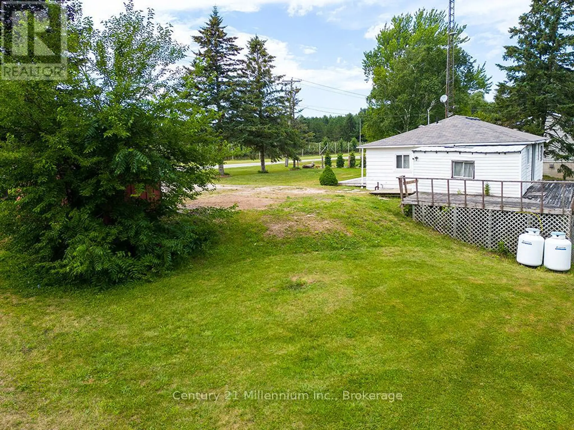 417047 TENTH LINE - Image 12