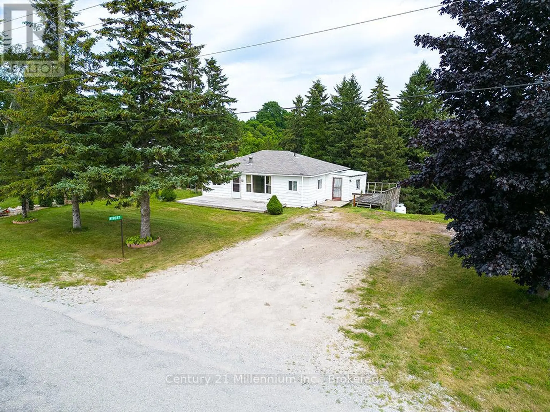 417047 TENTH LINE - Image 2