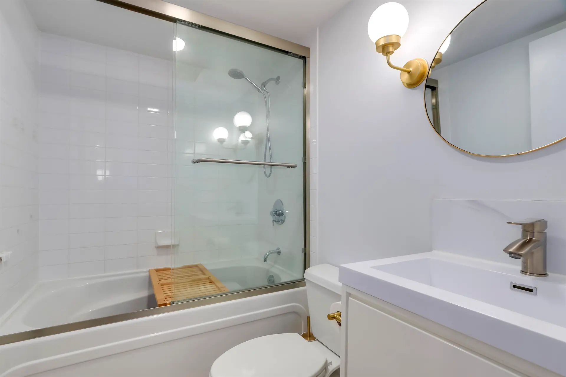 #302 122 E 3rd Street - Image 13