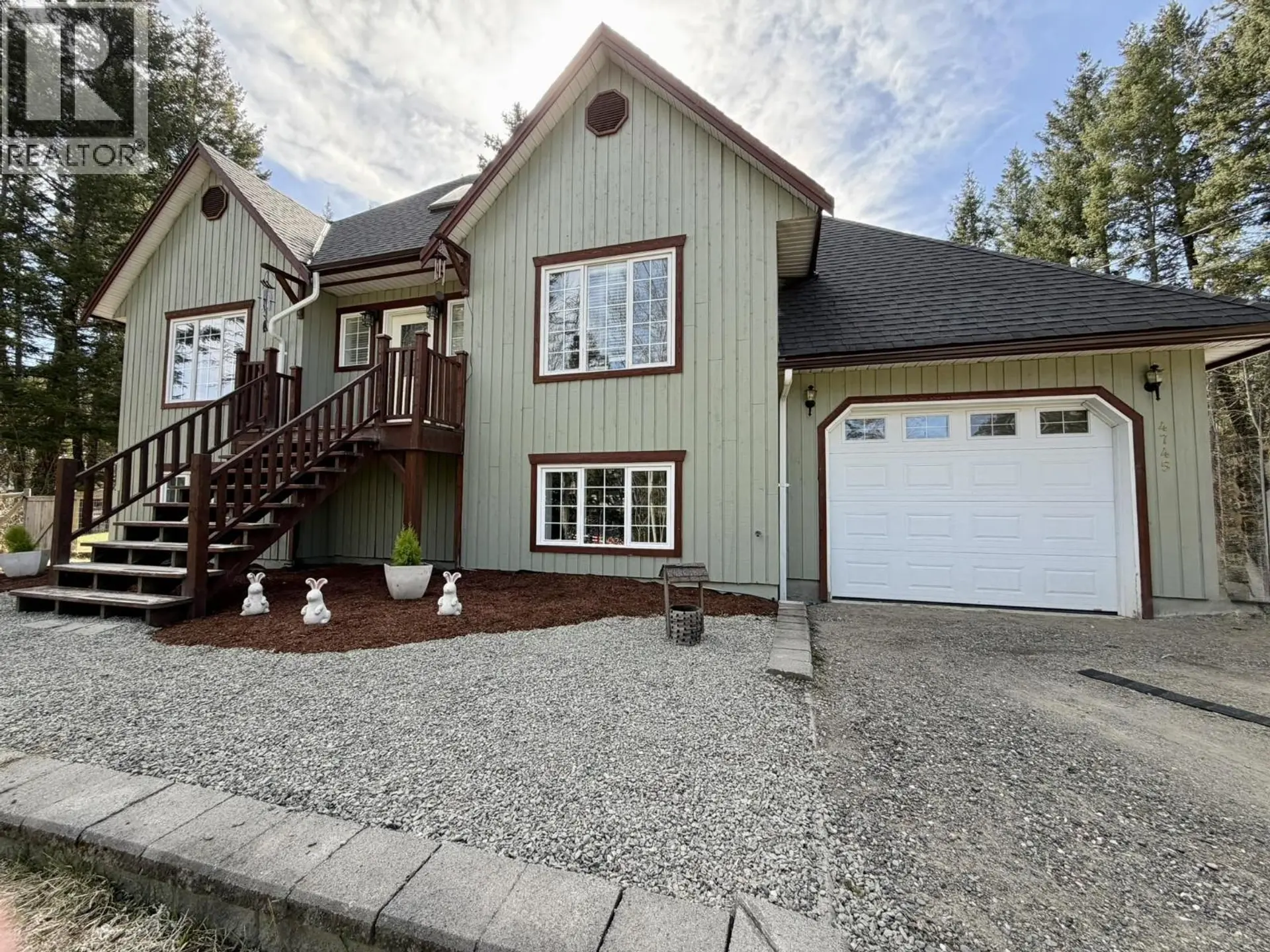 Property at 4745 ANZEEON ROAD, 108 Mile Ranch, BC