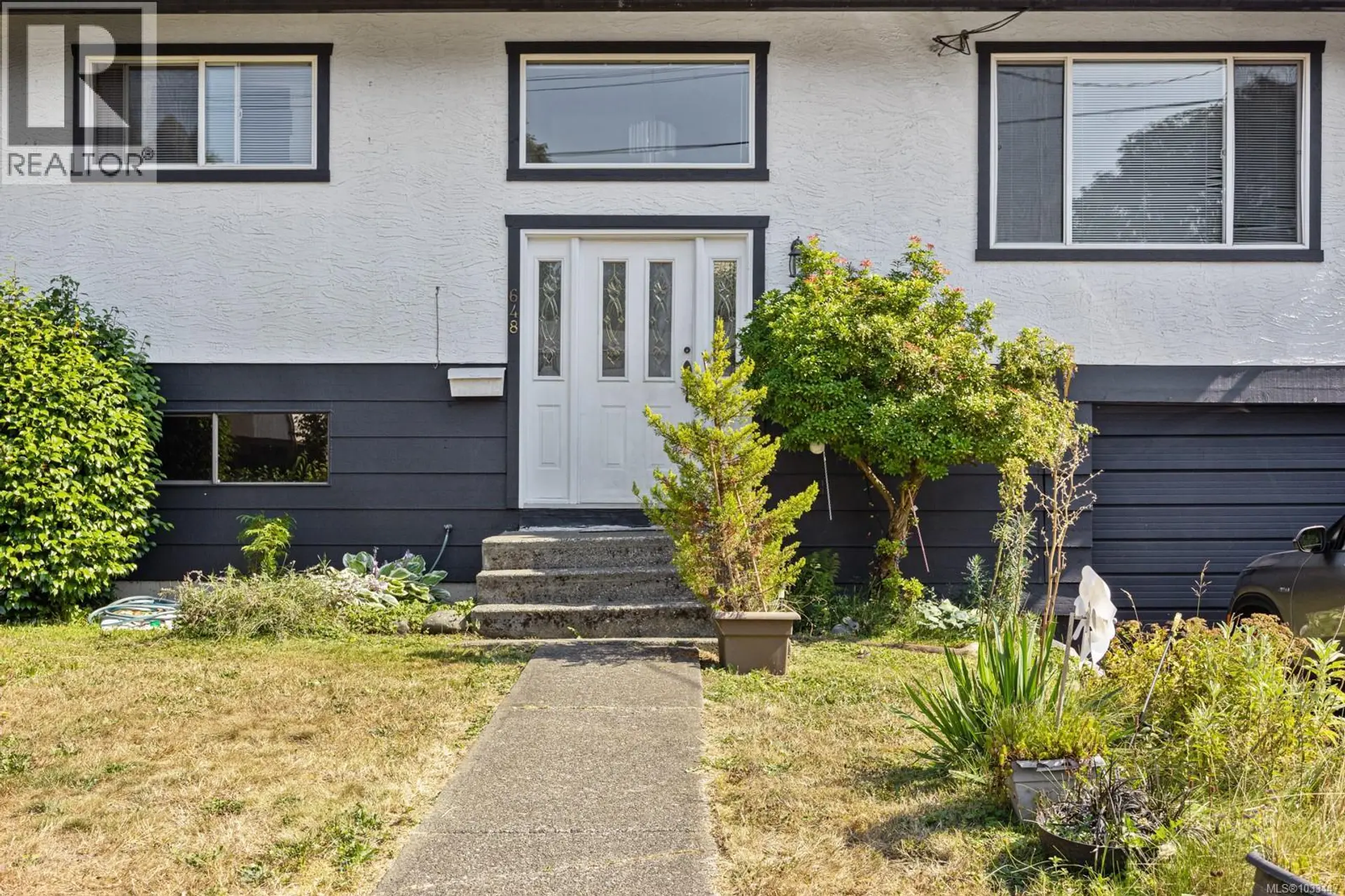 Property at 648 22nd St, Courtenay, BC